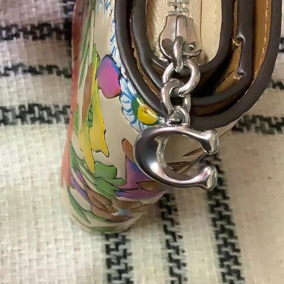 Coach floral leather snap wallet NWT